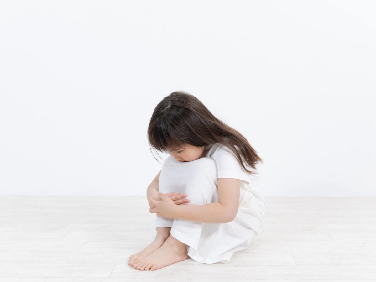 寂しそうな子ども